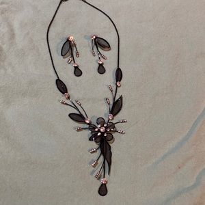 Black and sparkly necklace and earrings
